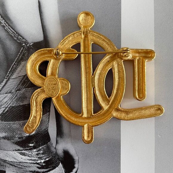 Vintage CHRISTIAN DIOR 80s Large Gold Plated Monogram Rhinestone Signed Brooch - Picture 6 of 8